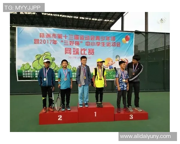 杭州网球队荣登网球灵活性排行榜首位展现卓越实力与团队风采 杭州网球队荣登网球灵活性排行榜首位展现卓越实力与团队风采