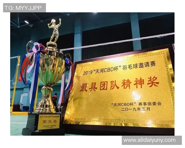 深圳羽毛球队荣登全国团队协作排行榜第三名展现出色团队精神与实力 深圳羽毛球队荣登全国团队协作排行榜第三名展现出色团队精神与实力