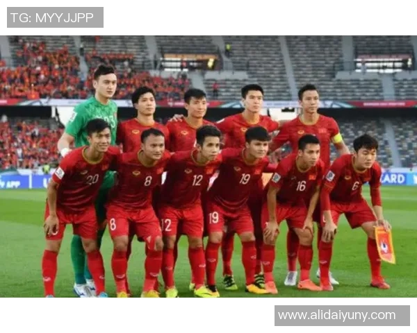 重庆足球队与北京足球队耐力较量赛后分析与反思