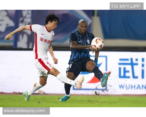 足球技术排行榜:武汉足球队位居第7名 足球技术排行榜:武汉足球队位居第7名